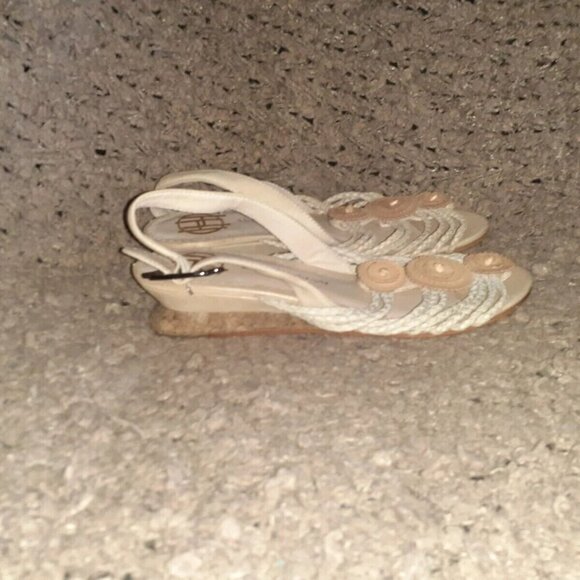 HOUSE OF HARLOW 1960-Beige Leather Braided Strap & Disk Slingback-Sz 6-Excellent - Picture 4 of 7